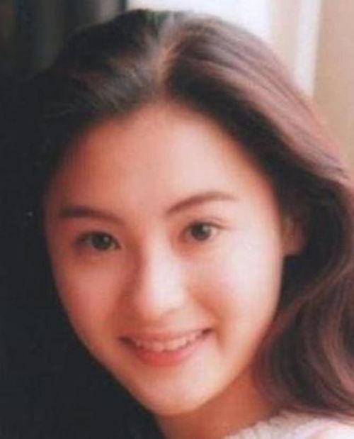 有婴儿肥的女明星