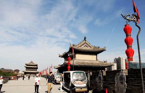 西安城墙下的网红歌曲,西安网红歌曲中的古城风情