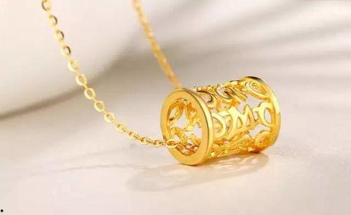 男士网红黄金吊坠图片,网红同款黄金吊坠，尽显奢华风采